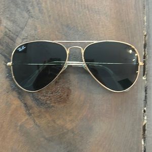 Men’s rayban aviators - good condition